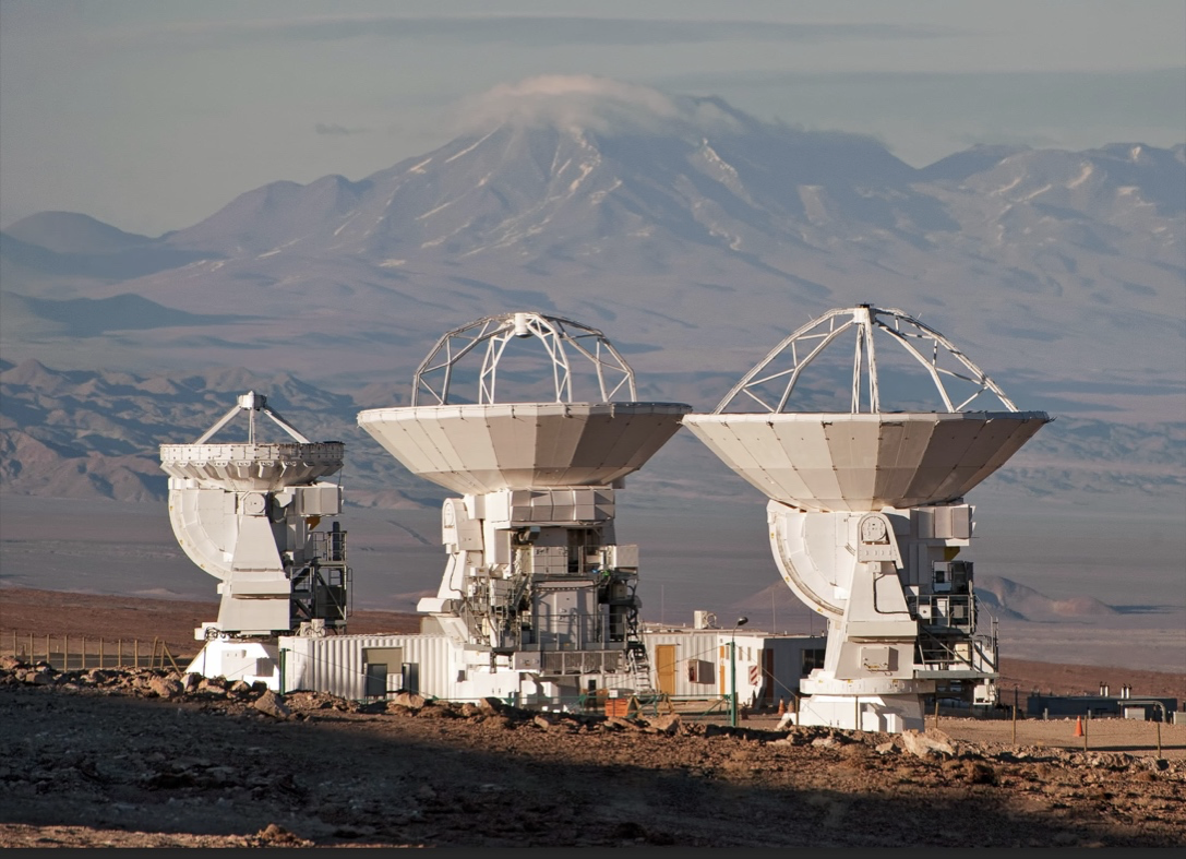 ALMA OSF Atacama Large Millimeter/submillimeter Array - Photo Credit: ESO Photo Ambassador Jos&eacute; Francisco Salgado